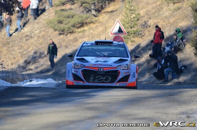 Thierry Neuville - Nicolas Gilsoul
83º Rallye Automobile Monte-Carlo 2015. Hyundai i20 WRC (ALZ WR 46). Clasificado 5º.
Hyundai Motorsport

Del 21 al 25 de Enero, Gap - Monaco.
Superficie: asfalto - nieve.

El Rallye constaba de 4 etapas con un total de 1383.15 km de los que 355.48 km divididos en 15 tramos eran cronometrados.

Tomaron la salida 94 equipos, finalizaron 78.

© Dimitri Deberre

Palabras clave: Hyundai;Montecarlo;2015