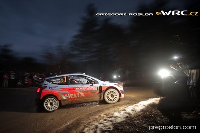 Thierry Neuville - Nicolas Gilsoul
83º Rallye Automobile Monte-Carlo 2015. Hyundai i20 WRC (ALZ WR 46). Clasificado 5º.
Hyundai Motorsport

Del 21 al 25 de Enero, Gap - Monaco.
Superficie: asfalto - nieve.

El Rallye constaba de 4 etapas con un total de 1383.15 km de los que 355.48 km divididos en 15 tramos eran cronometrados.

Tomaron la salida 94 equipos, finalizaron 78.

© Greg Roslon

Palabras clave: Hyundai;Montecarlo;2015