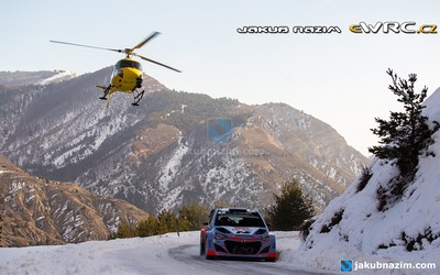 Thierry Neuville - Nicolas Gilsoul
83º Rallye Automobile Monte-Carlo 2015. Hyundai i20 WRC (ALZ WR 46). Clasificado 5º.
Hyundai Motorsport

Del 21 al 25 de Enero, Gap - Monaco.
Superficie: asfalto - nieve.

El Rallye constaba de 4 etapas con un total de 1383.15 km de los que 355.48 km divididos en 15 tramos eran cronometrados.

Tomaron la salida 94 equipos, finalizaron 78.

© Jakub Nazim

Palabras clave: Hyundai;Montecarlo;2015