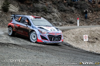 Dani Sordo - Marc Martí
83º Rallye Automobile Monte-Carlo 2015. Hyundai i20 WRC (ALZ WR 47). Clasificado 6º.
Hyundai Motorsport

Del 21 al 25 de Enero, Gap - Monaco.
Superficie: asfalto - nieve.

El Rallye constaba de 4 etapas con un total de 1383.15 km de los que 355.48 km divididos en 15 tramos eran cronometrados.

Tomaron la salida 94 equipos, finalizaron 78.

© José Pombo

Palabras clave: Hyundai;Montecarlo;2015