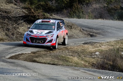Dani Sordo - Marc Martí
83º Rallye Automobile Monte-Carlo 2015. Hyundai i20 WRC (ALZ WR 47). Clasificado 6º.
Hyundai Motorsport

Del 21 al 25 de Enero, Gap - Monaco.
Superficie: asfalto - nieve.

El Rallye constaba de 4 etapas con un total de 1383.15 km de los que 355.48 km divididos en 15 tramos eran cronometrados.

Tomaron la salida 94 equipos, finalizaron 78.

© José Pombo

Palabras clave: Hyundai;Montecarlo;2015