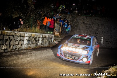 Dani Sordo - Marc Martí
83º Rallye Automobile Monte-Carlo 2015. Hyundai i20 WRC (ALZ WR 47). Clasificado 6º.
Hyundai Motorsport

Del 21 al 25 de Enero, Gap - Monaco.
Superficie: asfalto - nieve.

El Rallye constaba de 4 etapas con un total de 1383.15 km de los que 355.48 km divididos en 15 tramos eran cronometrados.

Tomaron la salida 94 equipos, finalizaron 78.

© Nacho Mateo

Palabras clave: Hyundai;Montecarlo;2015