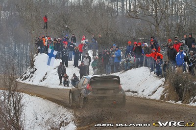 Elfyn Evans - Daniel Barritt
83º Rallye Automobile Monte-Carlo 2015. Ford Fiesta RS WRC (PX14 HHY). Clasificado 7º.
M-Sport World Rally Team

Del 21 al 25 de Enero, Gap - Monaco.
Superficie: asfalto - nieve.

El Rallye constaba de 4 etapas con un total de 1383.15 km de los que 355.48 km divididos en 15 tramos eran cronometrados.

Tomaron la salida 94 equipos, finalizaron 78.

© Jörg Ullmann

Palabras clave: Ford;Fiesta;WRC;Montecarlo;2015