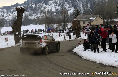 Henning Solberg - Ilka Minor
83º Rallye Automobile Monte-Carlo 2015. Ford Fiesta RS WRC (PX60 AVJ). Clasificado 11º.

Del 21 al 25 de Enero, Gap - Monaco.
Superficie: asfalto - nieve.

El Rallye constaba de 4 etapas con un total de 1383.15 km de los que 355.48 km divididos en 15 tramos eran cronometrados.

Tomaron la salida 94 equipos, finalizaron 78.

© Gonzalo Belay

Palabras clave: Ford;Fiesta;WRC;Montecarlo;2015