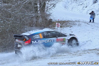 Ott Tänak - Raigo Mõlder
83º Rallye Automobile Monte-Carlo 2015. Ford Fiesta RS WRC (PX61 AYK). Clasificado 18º.
Hyundai Motorsport

Del 21 al 25 de Enero, Gap - Monaco.
Superficie: asfalto - nieve.

El Rallye constaba de 4 etapas con un total de 1383.15 km de los que 355.48 km divididos en 15 tramos eran cronometrados.

Tomaron la salida 94 equipos, finalizaron 78.

© Jörg Ullmann

Palabras clave: Ford;Fiesta;WRC;Montecarlo;2015