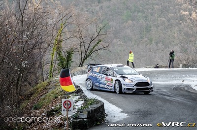 Ott Tänak - Raigo Mõlder
83º Rallye Automobile Monte-Carlo 2015. Ford Fiesta RS WRC (PX61 AYK). Clasificado 18º.
Hyundai Motorsport

Del 21 al 25 de Enero, Gap - Monaco.
Superficie: asfalto - nieve.

El Rallye constaba de 4 etapas con un total de 1383.15 km de los que 355.48 km divididos en 15 tramos eran cronometrados.

Tomaron la salida 94 equipos, finalizaron 78.

© José Pombo

Palabras clave: Ford;Fiesta;WRC;Montecarlo;2015