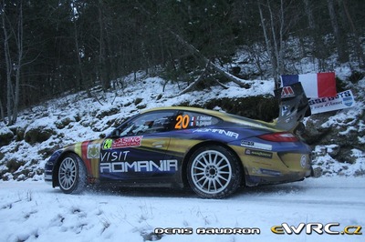 François Delecour - Dominique Savignoni
83º Rallye Automobile Monte-Carlo 2015. Porsche 997 GT3 Cup RGT. Clasificado 23º.

Del 21 al 25 de Enero, Gap - Monaco.
Superficie: asfalto - nieve.

El Rallye constaba de 4 etapas con un total de 1383.15 km de los que 355.48 km divididos en 15 tramos eran cronometrados.

Tomaron la salida 94 equipos, finalizaron 78.

© Denis Baudron

Palabras clave: Porsche;Montecarlo;2015