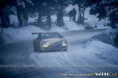François Delecour - Dominique Savignoni
83º Rallye Automobile Monte-Carlo 2015. Porsche 997 GT3 Cup RGT. Clasificado 23º.

Del 21 al 25 de Enero, Gap - Monaco.
Superficie: asfalto - nieve.

El Rallye constaba de 4 etapas con un total de 1383.15 km de los que 355.48 km divididos en 15 tramos eran cronometrados.

Tomaron la salida 94 equipos, finalizaron 78.

© Nacho Mateo

Palabras clave: Porsche;Montecarlo;2015