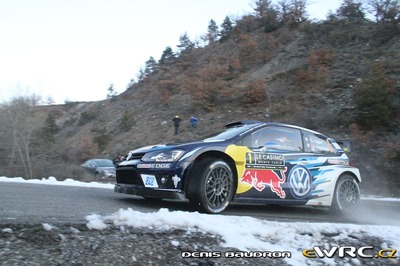 Sébastien Ogier - Julien Ingrassia
84º Rallye Automobile de Montecarlo 2016. Volkswagen Polo R WRC (WOB VW 528). Clasificado 1º.
Volkswagen Motorsport

Del 18 al 21 de Enero, Gap - Monaco.
Superficie: asfalto - nieve.

El Rallye constaba de 4 etapas con un total de 11411.85 km de los que 382.65 km divididos en 15 tramos eran cronometrados, (2 de ellos fueron cancelados SS1 Entrevaux - Val-de-Chalvagne - Ubraye de 21,25 km y SS16 Lucéram - Col St-Roch 2 de 5,5 km).

Tomaron la salida 73 equipos, finalizaron 54.

© Denis Baudron

Palabras clave: Volkswagen;Polo;WRC;Montecarlo;2016