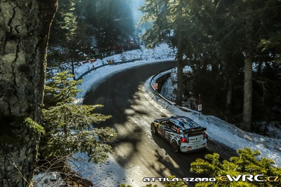 Andears Mikkelsen - Anders Jæger
84º Rallye Automobile de Montecarlo 2016. Volkswagen Polo R WRC (WOB VW 141). Clasificado 2º.
Volkswagen Motorsport

Del 18 al 21 de Enero, Gap - Monaco.
Superficie: asfalto - nieve.

El Rallye constaba de 4 etapas con un total de 11411.85 km de los que 382.65 km divididos en 15 tramos eran cronometrados, (2 de ellos fueron cancelados SS1 Entrevaux - Val-de-Chalvagne - Ubraye de 21,25 km y SS16 Lucéram - Col St-Roch 2 de 5,5 km).

Tomaron la salida 73 equipos, finalizaron 54.

© Attila Szabo

Palabras clave: Volkswagen;Polo;WRC;Montecarlo;2016