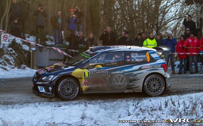 Andears Mikkelsen - Anders Jæger
84º Rallye Automobile de Montecarlo 2016. Volkswagen Polo R WRC (WOB VW 141). Clasificado 2º.
Volkswagen Motorsport

Del 18 al 21 de Enero, Gap - Monaco.
Superficie: asfalto - nieve.

El Rallye constaba de 4 etapas con un total de 11411.85 km de los que 382.65 km divididos en 15 tramos eran cronometrados, (2 de ellos fueron cancelados SS1 Entrevaux - Val-de-Chalvagne - Ubraye de 21,25 km y SS16 Lucéram - Col St-Roch 2 de 5,5 km).

Tomaron la salida 73 equipos, finalizaron 54.

© Patrik Pangerl

Palabras clave: Volkswagen;Polo;WRC;Montecarlo;2016