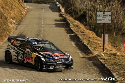 Andears Mikkelsen - Anders Jæger
84º Rallye Automobile de Montecarlo 2016. Volkswagen Polo R WRC (WOB VW 141). Clasificado 2º.
Volkswagen Motorsport

Del 18 al 21 de Enero, Gap - Monaco.
Superficie: asfalto - nieve.

El Rallye constaba de 4 etapas con un total de 11411.85 km de los que 382.65 km divididos en 15 tramos eran cronometrados, (2 de ellos fueron cancelados SS1 Entrevaux - Val-de-Chalvagne - Ubraye de 21,25 km y SS16 Lucéram - Col St-Roch 2 de 5,5 km).

Tomaron la salida 73 equipos, finalizaron 54.

© Thibault Lefebvre

Palabras clave: Volkswagen;Polo;WRC;Montecarlo;2016