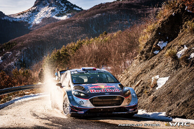 Sébastien Ogier - Julien Ingrassia
85º Rallye Automobile de Montecarlo 2017. Ford Fiesta WRC (WRT 1). Clasificado 1º.
M-Sport World Rally Team

Del 18 al 21 de Enero, Gap - Monaco.
Superficie: asfalto - nieve.

El Rallye constaba de 4 etapas con un total de 11411.85 km de los que 382.65 km divididos en 15 tramos eran cronometrados, (2 de ellos fueron cancelados SS1 Entrevaux - Val-de-Chalvagne - Ubraye de 21,25 km y SS16 Lucéram - Col St-Roch 2 de 5,5 km).

Tomaron la salida 73 equipos, finalizaron 54.

© Miroslav Stokr

Palabras clave: Ford;Fiesta;WRC;Montecarlo;2017