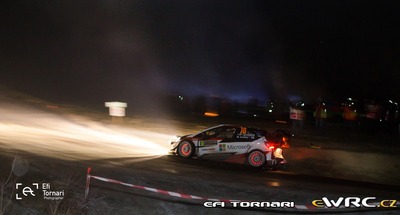 Jari-Matti Latvala - Miikka Anttila
85º Rallye Automobile de Montecarlo 2017. Toyota Yaris WRC (A-5852). Clasificado 2º.
Toyota Gazoo Racing WRT

Del 18 al 21 de Enero, Gap - Monaco.
Superficie: asfalto - nieve.

El Rallye constaba de 4 etapas con un total de 11411.85 km de los que 382.65 km divididos en 15 tramos eran cronometrados, (2 de ellos fueron cancelados SS1 Entrevaux - Val-de-Chalvagne - Ubraye de 21,25 km y SS16 Lucéram - Col St-Roch 2 de 5,5 km).

Tomaron la salida 73 equipos, finalizaron 54.

© Efi Tornari

Palabras clave: Toyota;Yaris;WRC;Montecarlo;2017