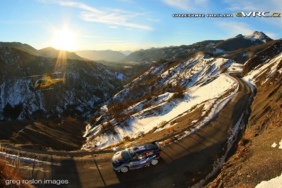 Ott Tänak - Martin Järveoja
85º Rallye Automobile de Montecarlo 2017. Ford Fiesta WRC (WRT 2). Clasificado 3º.
M-Sport World Rally Team

Del 18 al 21 de Enero, Gap - Monaco.
Superficie: asfalto - nieve.

El Rallye constaba de 4 etapas con un total de 11411.85 km de los que 382.65 km divididos en 15 tramos eran cronometrados, (2 de ellos fueron cancelados SS1 Entrevaux - Val-de-Chalvagne - Ubraye de 21,25 km y SS16 Lucéram - Col St-Roch 2 de 5,5 km).

Tomaron la salida 73 equipos, finalizaron 54.

© Greg Roslon

Palabras clave: Ford;Fiesta;WRC;Montecarlo;2017