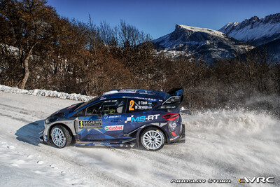 Ott Tänak - Martin Järveoja
85º Rallye Automobile de Montecarlo 2017. Ford Fiesta WRC (WRT 2). Clasificado 3º.
M-Sport World Rally Team

Del 18 al 21 de Enero, Gap - Monaco.
Superficie: asfalto - nieve.

El Rallye constaba de 4 etapas con un total de 11411.85 km de los que 382.65 km divididos en 15 tramos eran cronometrados, (2 de ellos fueron cancelados SS1 Entrevaux - Val-de-Chalvagne - Ubraye de 21,25 km y SS16 Lucéram - Col St-Roch 2 de 5,5 km).

Tomaron la salida 73 equipos, finalizaron 54.

© Miroslav Stokr

Palabras clave: Ford;Fiesta;WRC;Montecarlo;2017