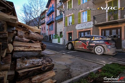 Sébastien Ogier - Julien Ingrassia
86º Rallye Automobile Monte-Carlo 2018. Ford Fiesta WRC (S1 FMC). Clasificado 1º.
M-Sport Ford WRT

Del 24 al 28 de Enero, Gap - Monaco.
Superficie: asfalto - nieve.

El Rallye constaba de 4 etapas con un total de 1642.4 km de los que 388.59 km divididos en 15 tramos eran cronometrados.

Tomaron la salida 67 equipos, finalizaron 47.

© Marcin Snopkowski

Palabras clave: Ford;Fiesta;WRC;Montecarlo;2018