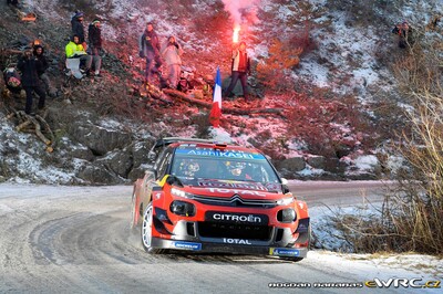 Sébastien Ogier - Julien Ingrassia
87º Rallye Automobile de Monte-Carlo 2019. Citroën C3 WRC (EG-177-ZW). Clasificado 1º.
Citroën Total WRT

Del 24 al 27 de Enero, Gap - Monaco.
Superficie: asfalto - nieve.

El Rallye constaba de 4 etapas con un total de 1366.43 km de los que 323.83 km divididos en 15 tramos eran cronometrados, (uno de ellos fue cancelado, SS3 Valdrôme - Sigottier 1 de 20,04 km).

Tomaron la salida 88 equipos, finalizaron 73.

© Bogdan Barabas

Palabras clave: Citroen;WRC;Montecarlo;2019