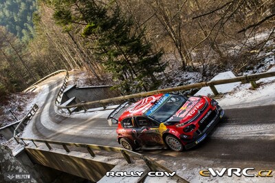 Sébastien Ogier - Julien Ingrassia
87º Rallye Automobile de Monte-Carlo 2019. Citroën C3 WRC (EG-177-ZW). Clasificado 1º.
Citroën Total WRT

Del 24 al 27 de Enero, Gap - Monaco.
Superficie: asfalto - nieve.

El Rallye constaba de 4 etapas con un total de 1366.43 km de los que 323.83 km divididos en 15 tramos eran cronometrados, (uno de ellos fue cancelado, SS3 Valdrôme - Sigottier 1 de 20,04 km).

Tomaron la salida 88 equipos, finalizaron 73.

© Rally Cow

Palabras clave: Citroen;WRC;Montecarlo;2019
