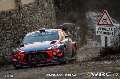 Sébastien Loeb - Daniel Elena
87º Rallye Automobile de Monte-Carlo 2019. Hyundai i20 Coupe WRC (ALZ WR 35). Clasificado 4º.
Hyundai Shell Mobis WRT

Del 24 al 27 de Enero, Gap - Monaco.
Superficie: asfalto - nieve.

El Rallye constaba de 4 etapas con un total de 1366.43 km de los que 323.83 km divididos en 15 tramos eran cronometrados, (uno de ellos fue cancelado, SS3 Valdrôme - Sigottier 1 de 20,04 km).

Tomaron la salida 88 equipos, finalizaron 73.

© Rally Cow

Palabras clave: Hyundai;Montecarlo;2019