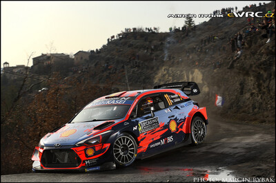 Thierry Neuville - Nicolas Gilsoul
88º Rallye Automobile Monte-Carlo 2020. Hyundai i20 Coupe WRC (ALZ WR 42). Clasificado 1º.
Hyundai Shell Mobis WRT

Del 22 al 26 de Enero, Gap - Monaco.
Superficie: asfalto - nieve.

El Rallye constaba de 4 etapas con un total de 1505.64 km de los que 304.28 km divididos en 15 tramos eran cronometrados.

Tomaron la salida 88 equipos, finalizaron 73.

© Marcin Rybak

Palabras clave: Hyundai;WRC;Montecarlo;2020