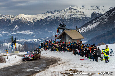 Sébastien Ogier - Julien Ingrassia
88º Rallye Automobile Monte-Carlo 2020. Toyota Yaris WRC (SP 1015). Clasificado 2º.
Toyota Gazoo Racing WRT

Del 22 al 26 de Enero, Gap - Monaco.
Superficie: asfalto - nieve.

El Rallye constaba de 4 etapas con un total de 1505.64 km de los que 304.28 km divididos en 15 tramos eran cronometrados.

Tomaron la salida 88 equipos, finalizaron 73.

© Honza Fronek

Palabras clave: Toyota;Yaris;WRC;Montecarlo;2020