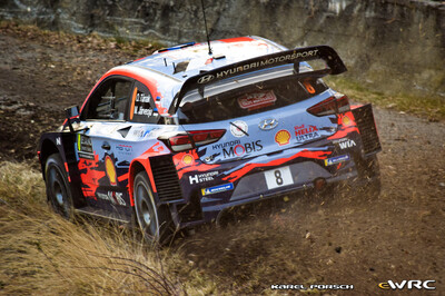 Ott Tänak - Marti Järveoja
88º Rallye Automobile Monte-Carlo 2020. Hyundai i20 Coupe WRC (ALZ WR 41). Abandonó por accidente en SS4 St-Clément-sur-Durance - Freissinières 1 de 20,68 km.
Hyundai Shell Mobis WRT

Del 22 al 26 de Enero, Gap - Monaco.
Superficie: asfalto - nieve.

El Rallye constaba de 4 etapas con un total de 1505.64 km de los que 304.28 km divididos en 15 tramos eran cronometrados.

Tomaron la salida 88 equipos, finalizaron 73.

© Karel Porsch

Palabras clave: Hyundai;Montecarlo;2020
