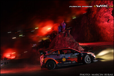 Ott Tänak - Marti Järveoja
88º Rallye Automobile Monte-Carlo 2020. Hyundai i20 Coupe WRC (ALZ WR 41). Abandonó por accidente en SS4 St-Clément-sur-Durance - Freissinières 1 de 20,68 km.
Hyundai Shell Mobis WRT

Del 22 al 26 de Enero, Gap - Monaco.
Superficie: asfalto - nieve.

El Rallye constaba de 4 etapas con un total de 1505.64 km de los que 304.28 km divididos en 15 tramos eran cronometrados.

Tomaron la salida 88 equipos, finalizaron 73.

© Marcin Rybak

Palabras clave: Hyundai;Montecarlo;2020