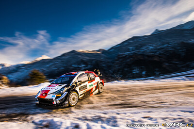 Sébastien Ogier - Julien Ingrassia
89º Rallye Automobile de Monte-Carlo 2021. Toyota Yaris WRC (SP 1015). Clasificado 1º.

Del 21 al 24 de Enero, Gap - Monaco.
Superficie: asfalto - nieve.

El Rallye constaba de 4 etapas con un total de 1392.88 km de los que 279.88 km divididos en 15 tramos eran cronometrados (uno de ellos fue cancelado, SS8 Montauban-sur-l'Ouvèze - Villebois-les-Pins 2 de 22.24 km).

Tomaron la salida 79 equipos, finalizaron 62.

© Bastien Roux

Palabras clave: Toyota;Yaris;WRC;Montecarlo;2021