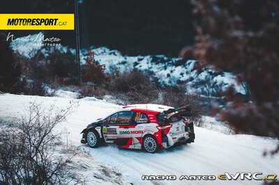 Elfyn Evans - Scott Martin
89º Rallye Automobile de Monte-Carlo 2021. Toyota Yaris WRC (SP 1013). Clasificado 2º.
Toyota Gazoo Racing WRT

Del 21 al 24 de Enero, Gap - Monaco.
Superficie: asfalto - nieve.

El Rallye constaba de 4 etapas con un total de 1392.88 km de los que 279.88 km divididos en 15 tramos eran cronometrados (uno de ellos fue cancelado, SS8 Montauban-sur-l'Ouvèze - Villebois-les-Pins 2 de 22.24 km).

Tomaron la salida 79 equipos, finalizaron 62.

© Nacho Mateo

Palabras clave: Toyota;Yaris;WRC;Montecarlo;2021