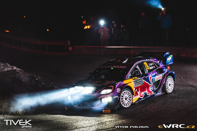 Sébastien Loeb - Isabelle Galmiche
90º Rallye Automobile de Monte-Carlo 2022. Ford Puma Rally1 Hybrid (3 WRT). Clasificado 1º.
M-Sport Ford WRT

Del 20 al 23 de Enero, Monaco.
Superficie: asfalto - nieve.

El Rallye constaba de 4 etapas con un total de 1511.47 km de los que 296.03 km divididos en 17 tramos eran cronometrados.

Tomaron la salida 74 equipos, finalizaron 62.

© Vítek Paldus

Palabras clave: Ford;Puma;Montecarlo;2022