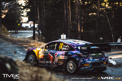 Sébastien Loeb - Isabelle Galmiche
90º Rallye Automobile de Monte-Carlo 2022. Ford Puma Rally1 Hybrid (3 WRT). Clasificado 1º.
M-Sport Ford WRT

Del 20 al 23 de Enero, Monaco.
Superficie: asfalto - nieve.

El Rallye constaba de 4 etapas con un total de 1511.47 km de los que 296.03 km divididos en 17 tramos eran cronometrados.

Tomaron la salida 74 equipos, finalizaron 62.

© Vítek Paldus

Palabras clave: Ford;Puma;Montecarlo;2022