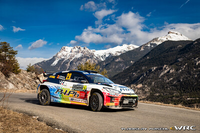 Jan Solans - Rodrigo Sanjuan
92º Rallye Automobile de Monte-Carlo 2024. Toyota GR Yaris Rally2 (SP 1009). Clasificado 14º.

Del 25 al 28 de Enero, Gap - Monaco
Superficie: asfalto - nieve.

El Rallye constaba de 4 etapas con un total de 1649.89 km de los que 324.44 km divididos en 17 tramos eran cronometrados.

Tomaron la salida 68 equipos, finalizaron 64.

© Vladislav Maschl

Palabras clave: Toyota;Yaris;Montecarlo;2024