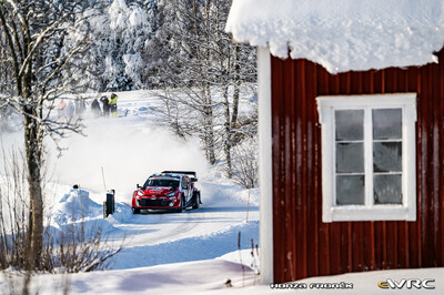 Oliver Solberg - Elliott Edmondson
73º Rally Sweden 2026. Toyota GR Yaris Rally1 (A-7662). Clasificado 4º.
Toyota Gazoo Racing WRT

Del 12 al 15 de Febrero, Umeå.
Superficie: nieve - hielo.

El Rallye constaba de 3 etapas con un total de 1069.44 km de los que 300.66 km divididos en 18 tramos eran cronometrados.

Tomaron la salida 57 equipos.

© Honza Fronek

Palabras clave: Toyotra;Yaris;Suecia;2026