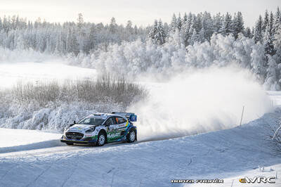 Jon Armstrong - Shane Byrne
73º Rally Sweden 2026. Ford Puma Rally1 (YX22 FCD). Clasificado 8º.
M-Sport Ford WRT

Del 12 al 15 de Febrero, Umeå.
Superficie: nieve - hielo.

El Rallye constaba de 3 etapas con un total de 1069.44 km de los que 300.66 km divididos en 18 tramos eran cronometrados.

Tomaron la salida 57 equipos.

© Honza Fronek

Palabras clave: Ford;Puma;Suecia;2026