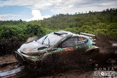 Diego Domínguez - Rogelio Peñate
74º Safari Rally Kenya 2026. Toyota GR Yaris Rally2 (5803 NCR). Clasificado 9º.

Del 12 al 15 de Marzo, Naivasha.
Superficie: tierra.

El Rally constaba de 4 etapas con un total de 1205.46 km de los que 338.34 km divididos en 20 tramos eran cronometrados.

Tomaron la salida 41 equipos, finalizaron 29.

© Honza Fronek

Palabras clave: Toyota;Yaris;Rally2;Kenya;2026