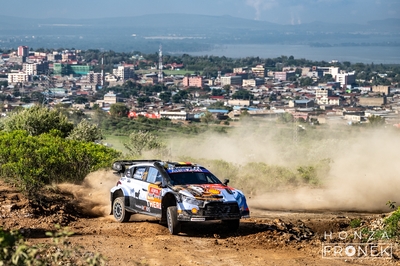Thierry Neuville - Martijn Wydaeghe
74º Safari Rally Kenya 2026. Hyundai i20 N Rally1 (ALZ WR 910).
Hyundai Shell Mobis WRT

Del 12 al 15 de Marzo, Naivasha.
Superficie: tierra.

El Rally constaba de 4 etapas con un total de 1205.46 km de los que 338.34 km divididos en 20 tramos eran cronometrados.

Tomaron la salida 41 equipos, finalizaron .

© Honza Fronek

Palabras clave: Hyundai;Rally1;Kenya;2026