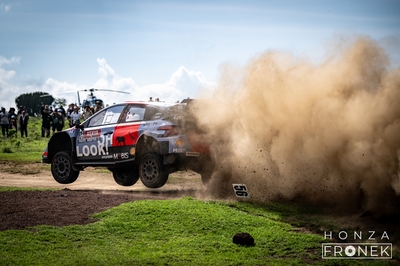 Adrien Fourmaux - Alexandre Coria
74º Safari Rally Kenya 2026. Hyundai i20 N Rally1 (ALZ WR 917).
Hyundai Shell Mobis WRT

Del 12 al 15 de Marzo, Naivasha.
Superficie: tierra.

El Rally constaba de 4 etapas con un total de 1205.46 km de los que 338.34 km divididos en 20 tramos eran cronometrados.

Tomaron la salida 41 equipos, finalizaron .

© Honza Fronek

Palabras clave: Ford;Puma;Rally1;Kenya;2026