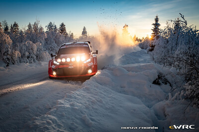 Alejandro Cachón - Borja Rozada
73º Rally Sweden 2026. Toyota GR Yaris Rally2 (2208 MYR). Clasificado 37º.
Toyota España

Del 12 al 15 de Febrero, Umeå.
Superficie: nieve - hielo.

El Rallye constaba de 3 etapas con un total de 1069.44 km de los que 300.66 km divididos en 18 tramos eran cronometrados.

Tomaron la salida 57 equipos.

© Honza Fronek

Palabras clave: Toyota;Yaris;Suecia;2026
