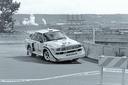 Nombre del archivo=1985_001_001_Hannu_Mikkola_Rally_Olympus_1985_-_H_Mikkola_-_Olympus_Rally_1985_H_Mikkola_-_A_Hertz_Audi_Quattro_Sport_S1_E2_Winners.jpg
Tamaño del archivo=324KiB
Dimensiones=1470x977
Fecha añadida=15 Julio 2025 1985_001_001_Hannu_Mikkola_Rally_Olympus_1985_-_H_Mikkola_-_Olympus_Rally_1985_H_Mikkola_-_A_Hertz_Audi_Quattro_Sport_S1_E2_Winners.jpg