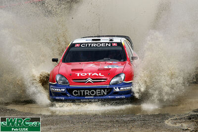 Sébastien Loeb - Daniel Elena
2º Corona Rally Mexico 2005. Citroën Xsara WRC (350 CZM 78). Clasificado 4º.
Citroën Total WRT

Del 11 al 13 de Marzo, León.
Superficie: tierra.

El Rallye constaba de 3 etapas con un total de 928.74 km de los que 355.97 km divididos en 14 tramos eran cronometrados.

Tomaron la salida 38 equipos, finalizaron 28.

© Petr Lusk

Palabras clave: Citroen;Xsara;WRC;Mexico;2005