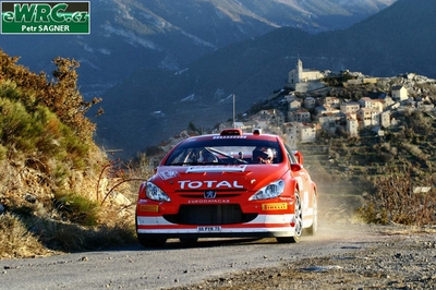 Markko Märtin - Michael Park
73º Rallye Automobile de Monte-Carlo 2005. Peugeot 307 WRC (66 PYK 75). Clasificado 4º.
Marlboro Peugeot Total

Del 21 al 23 de Enero, Mónaco
Superficie: asfalto - nieve.

El Rally tenis un total de 1360.13 km de los que 353.07 km divididos en 15 tramos eran especiales.

Tomaron la salida 34 equipos, finalizaron 24.

© Petr Sagner

Palabras clave: Peugeot;WRC;Montecarlo;2005
