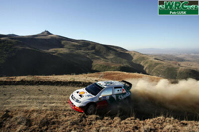 Armin Schwarz - Klaus Wicha
2º Corona Rally Mexico 2005. Skoda Fabia WRC (3S3 1946). Clasificado 9º.
Skoda Motorsport

Del 11 al 13 de Marzo, León.
Superficie: tierra.

El Rallye constaba de 3 etapas con un total de 928.74 km de los que 355.97 km divididos en 14 tramos eran cronometrados.

Tomaron la salida 38 equipos, finalizaron 28.

© Petr Lusk

Palabras clave: Skoda;Fabia;WRC;Mexico;2005