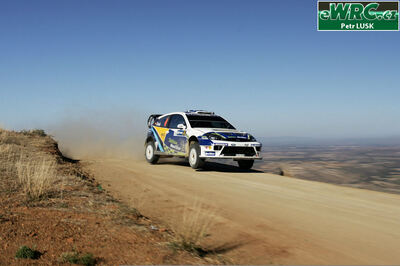 Dani Solà - Xavier Amigo
2º Corona Rally Mexico 2005. Ford Focus RS WRC '04 (EK52 NWN). Abandonó por accidente en SS11 Duarte - Otates 2 de 24,23 km.
BP Ford World Rally Team

Del 11 al 13 de Marzo, León.
Superficie: tierra.

El Rallye constaba de 3 etapas con un total de 928.74 km de los que 355.97 km divididos en 14 tramos eran cronometrados.

Tomaron la salida 38 equipos, finalizaron 28.

© Petr Lusk

Palabras clave: Ford;Focus;WRC;Mexico;2005