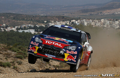 Sébastien Ogier - Julien Ingrassia
57º Acropolis Rally 2011. Citroën DS3 WRC (BF-911-XB). Clasificado 1º.
Citroën Total WRT

Del 16 al 19 de Junio, Loutraki.
Superficie: tierra.

El Rallye constaba de 3 etapas con un total de 1217.82 km de los que 348.80 km divididos en 18 tramos eran cronometrados.

Tomaron la salida 42 equipos, finalizaron 35.

© Joel Martin

Palabras clave: Citroen;DS3;WRC;Acropolis;2011