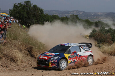 Sébastien  loeb - Daniel Elena
57º Acropolis Rally 2011. Citroën DS3 WRC (BF-735-XB). Clasificado 2º.
Citroën Total WRT

Del 16 al 19 de Junio, Loutraki.
Superficie: tierra.

El Rallye constaba de 3 etapas con un total de 1217.82 km de los que 348.80 km divididos en 18 tramos eran cronometrados.

Tomaron la salida 42 equipos, finalizaron 35.

© Joel Martin


Palabras clave: Citroen;DS3;WRC;Acropolis;2011