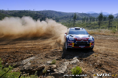 Sébastien Loeb - Daniel Elena
57º Acropolis Rally 2011. Citroën DS3 WRC (BF-735-XB). Clasificado 2º.
Citroën Total WRT

Del 16 al 19 de Junio, Loutraki.
Superficie: tierra.

El Rallye constaba de 3 etapas con un total de 1217.82 km de los que 348.80 km divididos en 18 tramos eran cronometrados.

Tomaron la salida 42 equipos, finalizaron 35.

© Petr Eliáš

Palabras clave: Citroen;DS3;WRC;Acropolis;2011