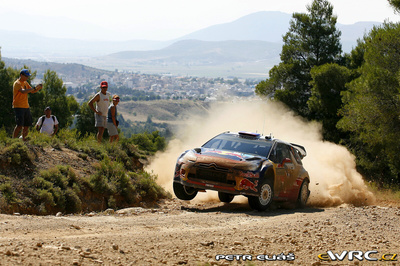 Sébastien Loeb - Daniel Elena
57º Acropolis Rally 2011. Citroën DS3 WRC (BF-735-XB). Clasificado 2º.
Citroën Total WRT

Del 16 al 19 de Junio, Loutraki.
Superficie: tierra.

El Rallye constaba de 3 etapas con un total de 1217.82 km de los que 348.80 km divididos en 18 tramos eran cronometrados.

Tomaron la salida 42 equipos, finalizaron 35.

© Petr Eliáš

Palabras clave: Citroen;DS3;WRC;Acropolis;2011