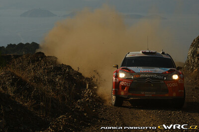 Petter Solberg - Chris Patterson
57º Acropolis Rally 2011. Citroën DS3 WRC (BH-528-BM). Clasificado 4º.
Petter Solberg WRT

Del 16 al 19 de Junio, Loutraki.
Superficie: tierra.

El Rallye constaba de 3 etapas con un total de 1217.82 km de los que 348.80 km divididos en 18 tramos eran cronometrados.

Tomaron la salida 42 equipos, finalizaron 35.

© Monica Parisotto

Palabras clave: Citroen;DS3;WRC;Acropolis;2011