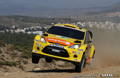 Henning Solberg - Ilka Minor
57º Acropolis Rally 2011. Ford Fiesta RS WRC (PX60 AVE). Clasificado 3º.
Stobart M-Sport Ford RT

Del 16 al 19 de Junio, Loutraki.
Superficie: tierra.

El Rallye constaba de 3 etapas con un total de 1217.82 km de los que 348.80 km divididos en 18 tramos eran cronometrados.

Tomaron la salida 42 equipos, finalizaron 35.

© Joel Martin

Palabras clave: Ford;Fiesta;WRC;Acropolis;2011